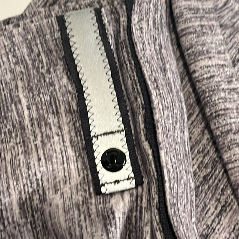 Lululemon Vinyasa Wrap Heathered Grey Scarf - Picture 4 of 6